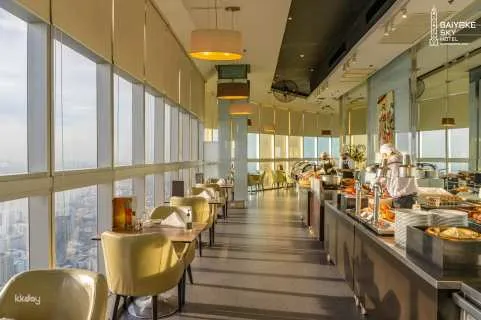 Baiyoke Sky Hotel Buffet on 82nd Floor by Crystal Grill | Bangkok