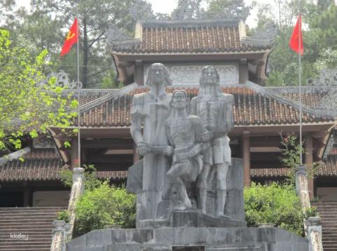 Half-Day Tour To Visit Nine Tunnels - Huyen Tran Princess Temple - Artist Village | Hue
