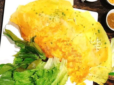 Half Day Tour | Must-Try Saigon Iconic Food Adventure On Motorbike