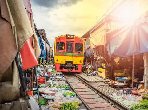 Day Tour from Bangkok: Maeklong Train Market, Floating Market & Amphawa Sri Cafe | Thailand